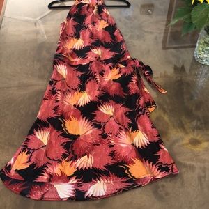 BCBG Max Azria Size 6 100% Silk Dress